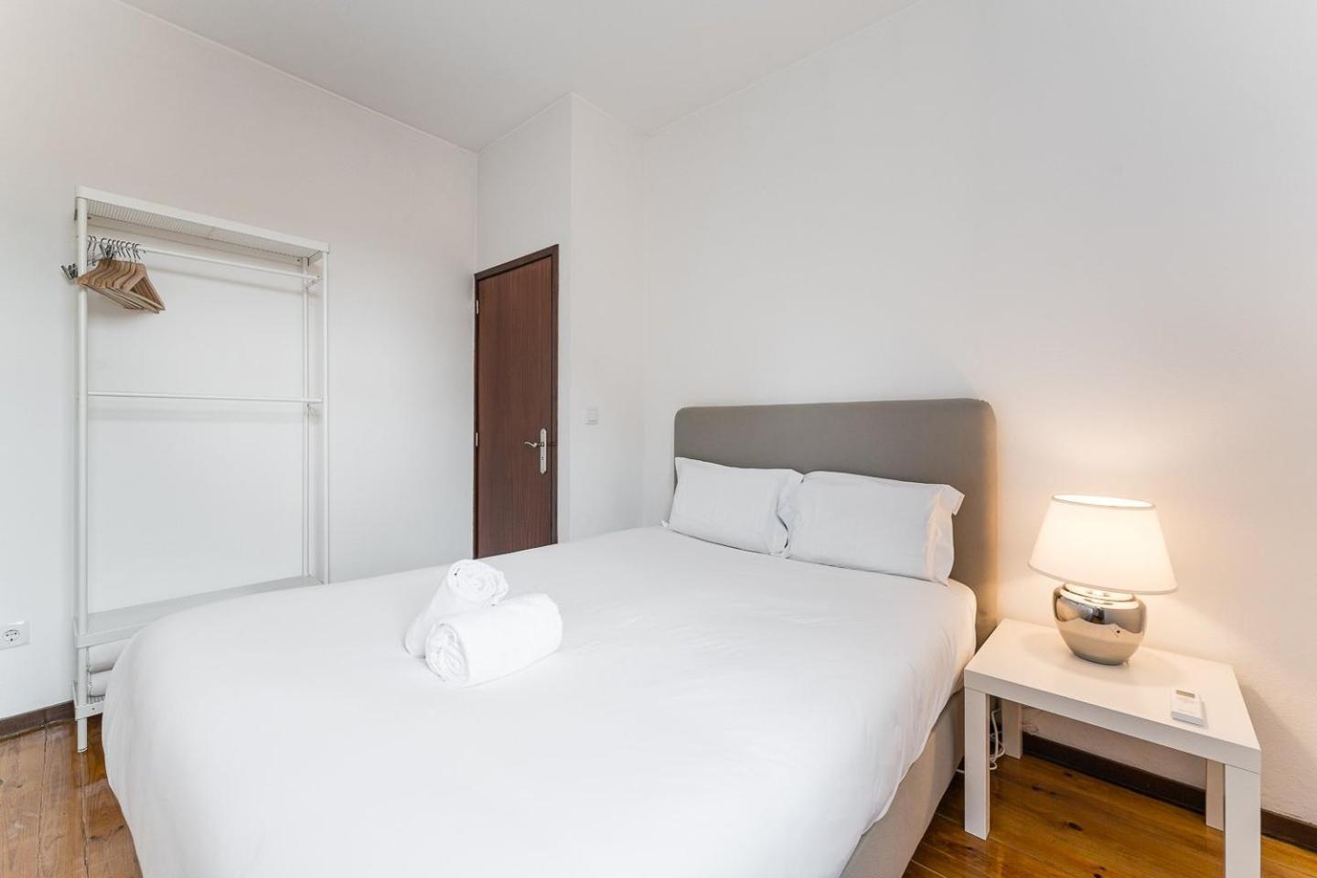 Guestready - Modern Duplex, Neo-Classical Building بورتو المظهر الخارجي الصورة