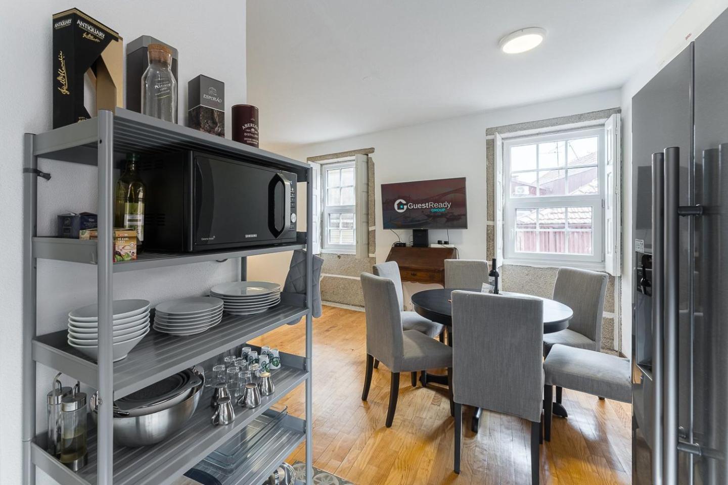 Guestready - Modern Duplex, Neo-Classical Building بورتو المظهر الخارجي الصورة