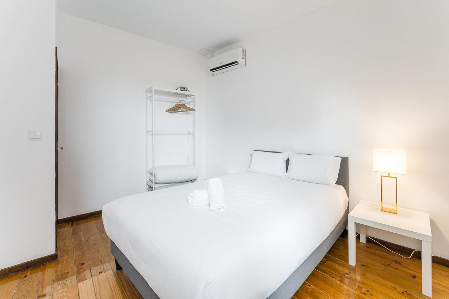 Guestready - Modern Duplex, Neo-Classical Building بورتو المظهر الخارجي الصورة