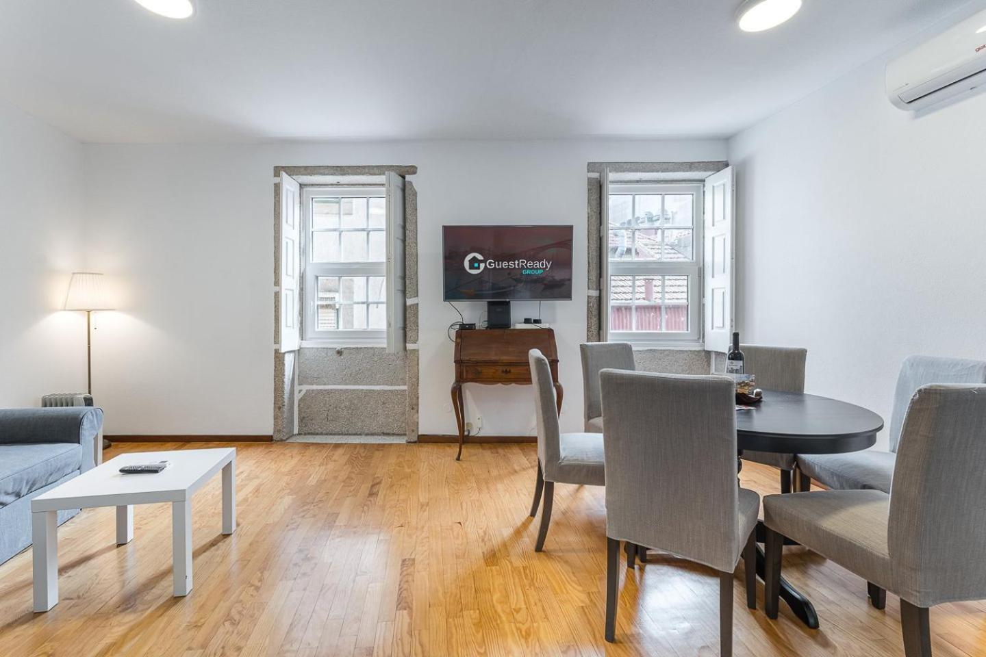 Guestready - Modern Duplex, Neo-Classical Building بورتو المظهر الخارجي الصورة