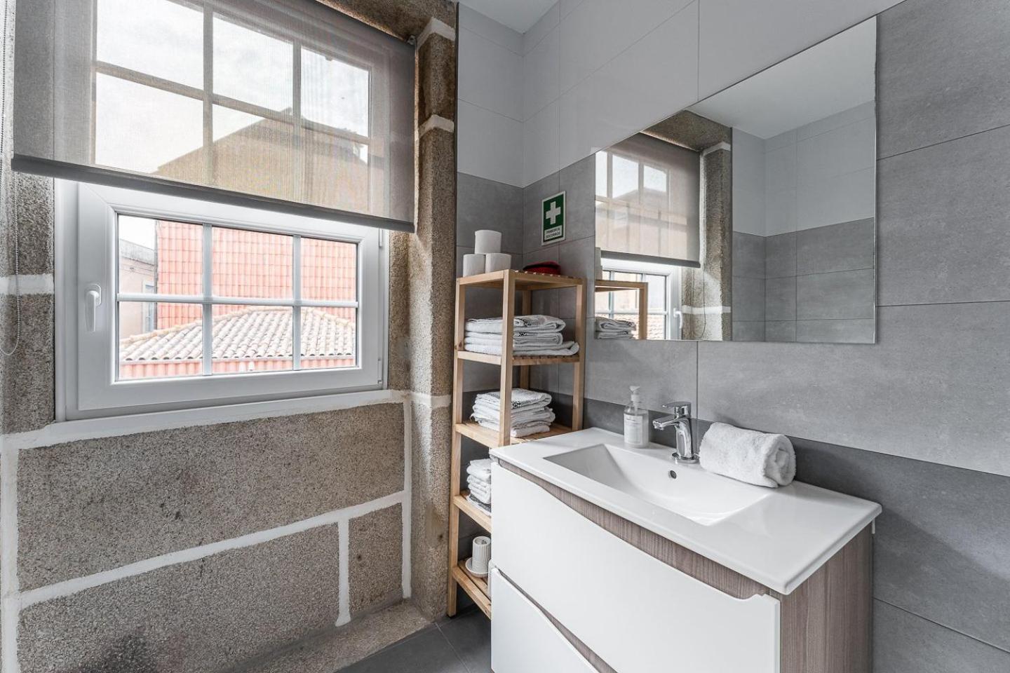 Guestready - Modern Duplex, Neo-Classical Building بورتو المظهر الخارجي الصورة