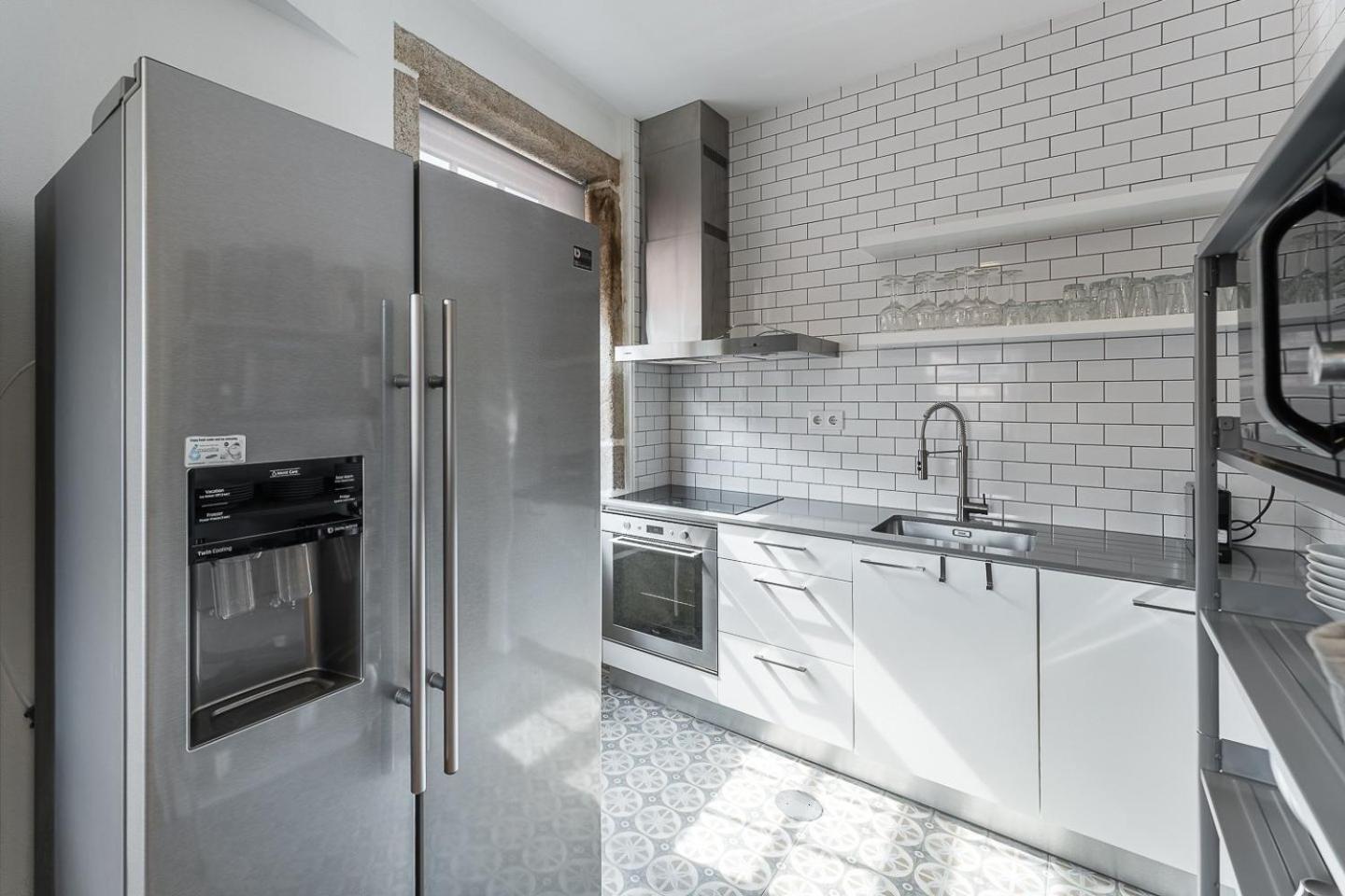 Guestready - Modern Duplex, Neo-Classical Building بورتو المظهر الخارجي الصورة